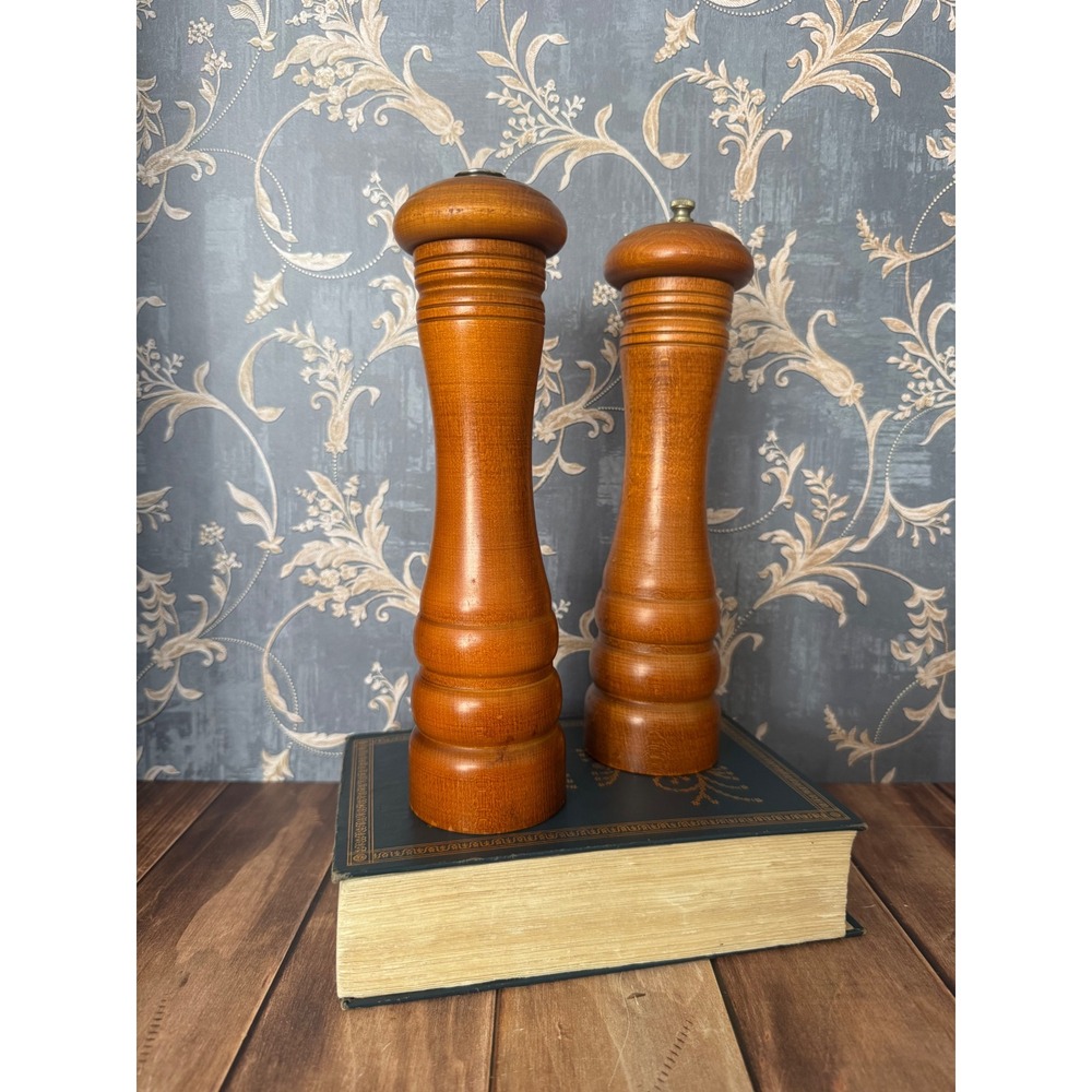 Vintage Verity Southall Wood Salt Shaker and Pepper Mill Set Made in USA MCM 10"